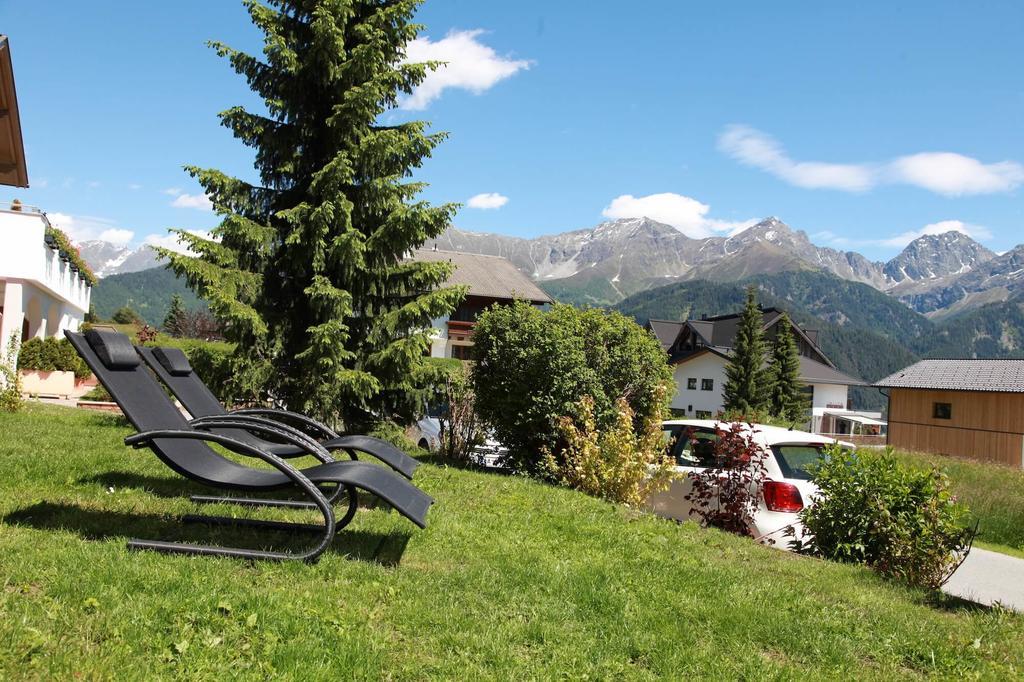 Slow Living Suite - Ferienwohnung Mit Privater Sauna & Garten Fiss Dış mekan fotoğraf